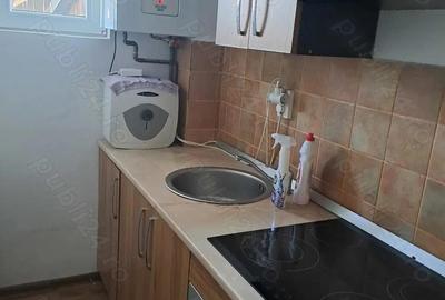 Inchiriez apartament 1 camera zona Lunei-Complex mobilat - 270 euro - 10