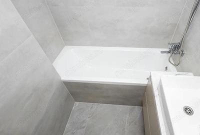 Apartament cu 2 camere decomandat în Complex Studențesc