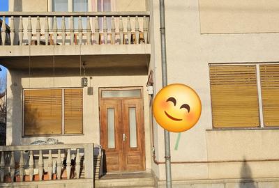 Casă cu 4 camere în Central - 2