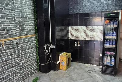 Spațiu comercial, de 16 mp, în Central - 4