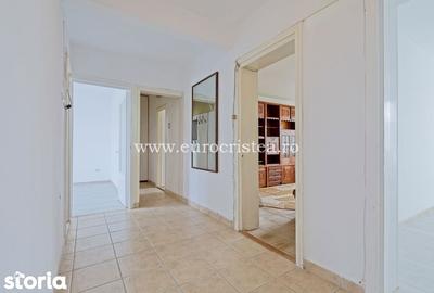 Apartament cu 4 camere în Central - 9
