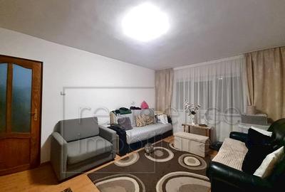 Apartament cu 3 camere decomandat în Între Lacuri - 12