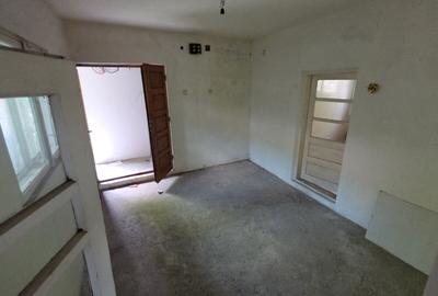Casă individuală cu 6 camere cu Teren 1444 Mp în Central - 12
