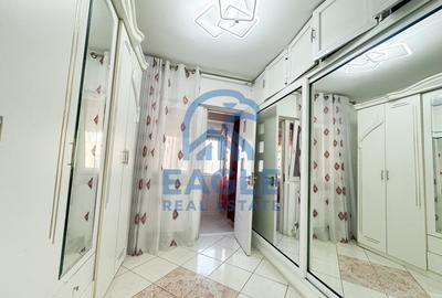 Cet - 4 Camere 2 Bai cu balcon etaj intermediar la cheie - 15