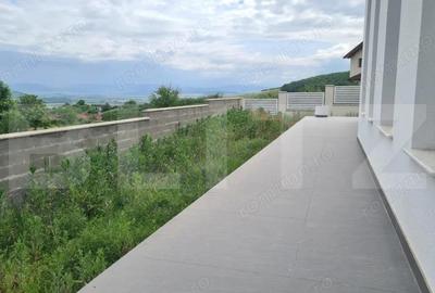 Casă cu 5 camere cu Teren 1000 Mp în Central - 8