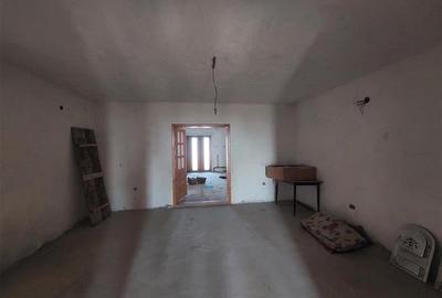 Imobil D+P+2E+M, zona Poetului, integral sau partial - 11