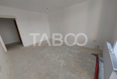 Garsoniera decomandata de vanzare 47 mpu loc de parcare logi Selimbar - 2