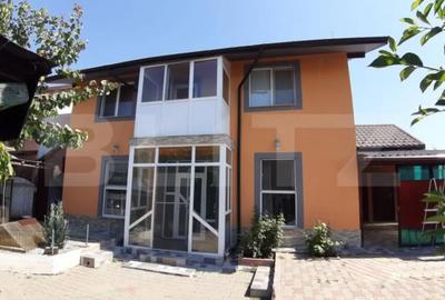 Casă cu 4 camere cu Teren 294 Mp în Central - 8