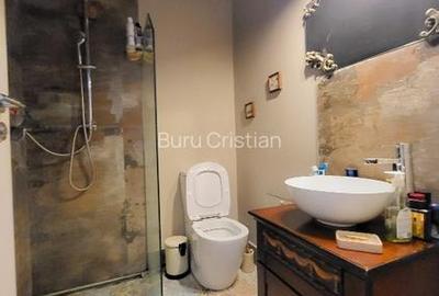 Apartament cu 5 camere semidecomandat în P-ța Romană - 7