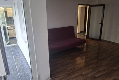 Militari - Orsova, decomandat, etaj 2/4, 76 mp., an c-tie 1989, centrala termica Militari - Orsova, decomandat, etaj 2/4, 76 mp., an c-tie 1989, centrala termica - 5