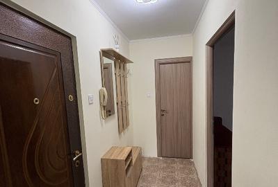 Dau in chirie apartament cu 2 camere Dambu pietros - 5