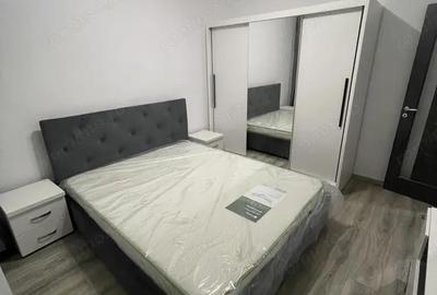 Apartament cu 3 camere decomandat în Complex Studențesc