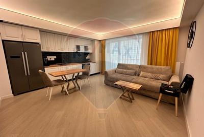Apartament cu 3 camere decomandat, mobilat în Pipera