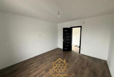 Casă cu Teren 300 Mp în Șimnicu de Jos - 7