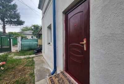 Casa pentru Investitie compartimentata in 5 apartamente - 1