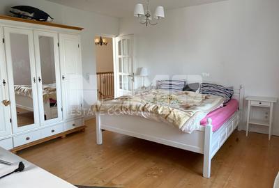 Duplex cu 6 camere cu Canalizare în Central - 1
