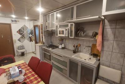 Apartament cu 2 camere decomandat, mobilat în P-ța Unirii - 10