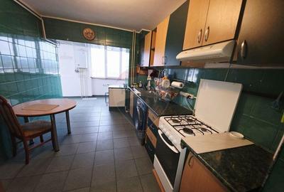 Apartament cu 2 camere de vanzare in zona 1 Mai - 13