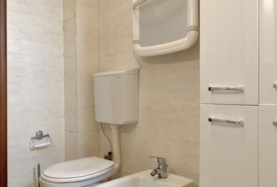 Apartament cu 4 camere semidecomandat, mobilat în 1 Mai - 17