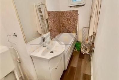 Apartament cu 3 camere, 60 mp  + centrala - Zona Dacia - 10
