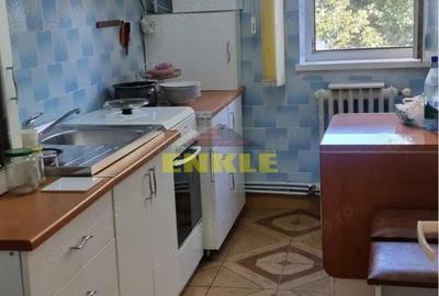 De vanzare apartament cu 3 camere, zona Unirii - 3