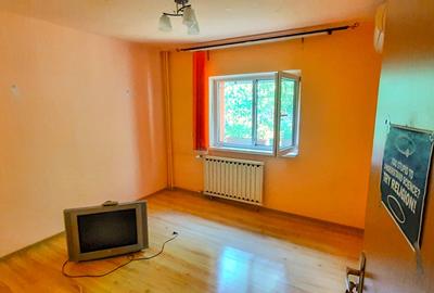 3 camere decomandate, 2 grupuri sanitare - 2