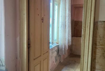 Parcul Carol, Str. Mitropolit Nifonm - 3