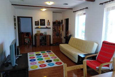 Casă cu 4 camere în Hotarele - 7