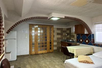 Casă cu 2 camere în Central - 2