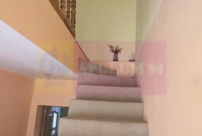 Casă cu 3 camere cu Teren 340 Mp în Poiana - 8