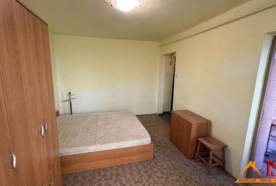 Garsonieră semidecomandată, mobilată în Vasile Aaron - 3