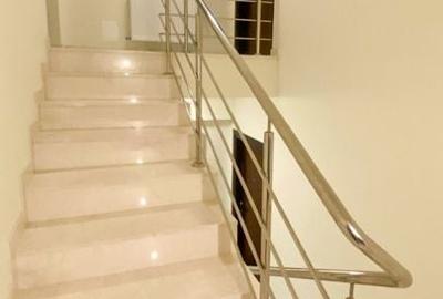 Vânzare vilă 8 camere | Grădină 500mp | 3 locuri de parcare - 21