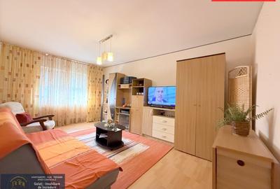 Apartament cu 2 camere decomandat în Micro 17