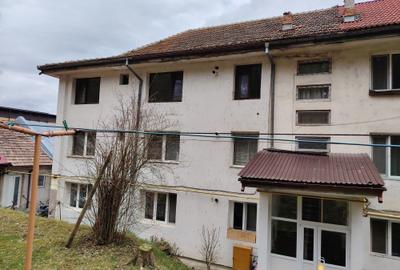 Apartament cu 2 camere decomandat în Central - 3