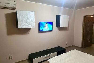 Garsonieră decomandată în Țiglina 1 - 1