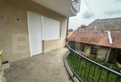 Apartament cu 4 camere decomandat în Titulescu - 16