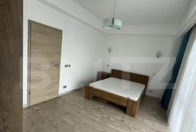 Penthouse cu 4 camere 120 mp si terasa 55 mp, zona centrala - 1