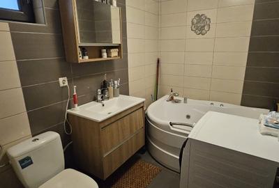 Casă cu 3 camere cu Teren 120 Mp în Central - 11