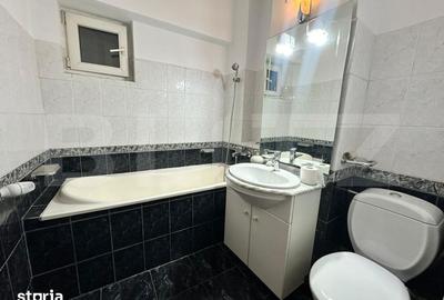 Apartament cu 4 camere decomandat în Calea București - 2