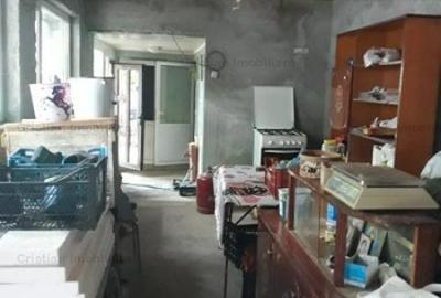 Casă cu 7 camere cu Teren 400 Mp în Chercea - 9