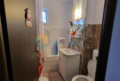 Zona Mioritei , 2 semidecomandate , 54.000 EURO - 8