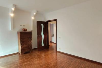 Apartament cu 4 camere decomandat în Central - 13