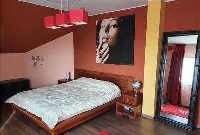 Casă cu 7 camere cu Teren 415 Mp în Găneasa - 9