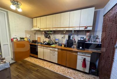 Casă cu 5 camere cu Teren 700 Mp în Central - 2