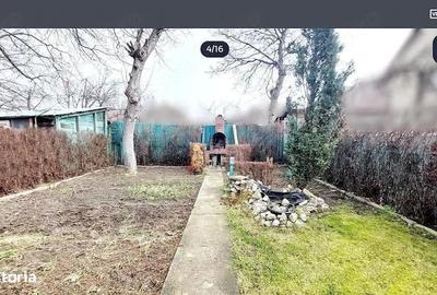 Casă cu 4 camere cu Teren 678 Mp în Tecuci - 1