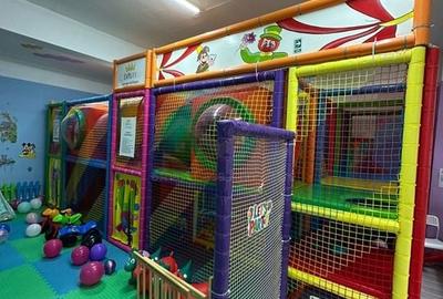 Afacere la cheie -Nicolina, str. Clopotari - 2