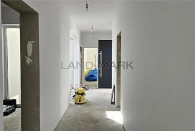 Casă cu Teren 435 Mp în Central - 9