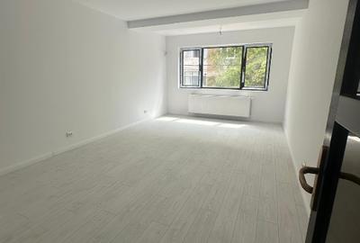 Apartament cu 2 camere semidecomandat în Crângași