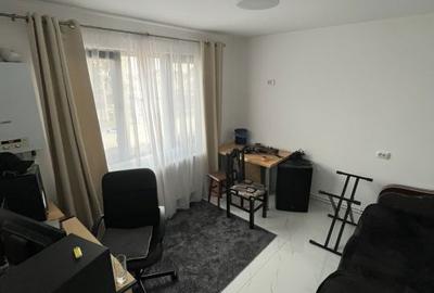 Casă cu 4 camere cu Teren 423 Mp în Bereasca - 1