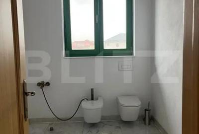 Casă cu 3 camere cu Teren 450 Mp în Central - 1